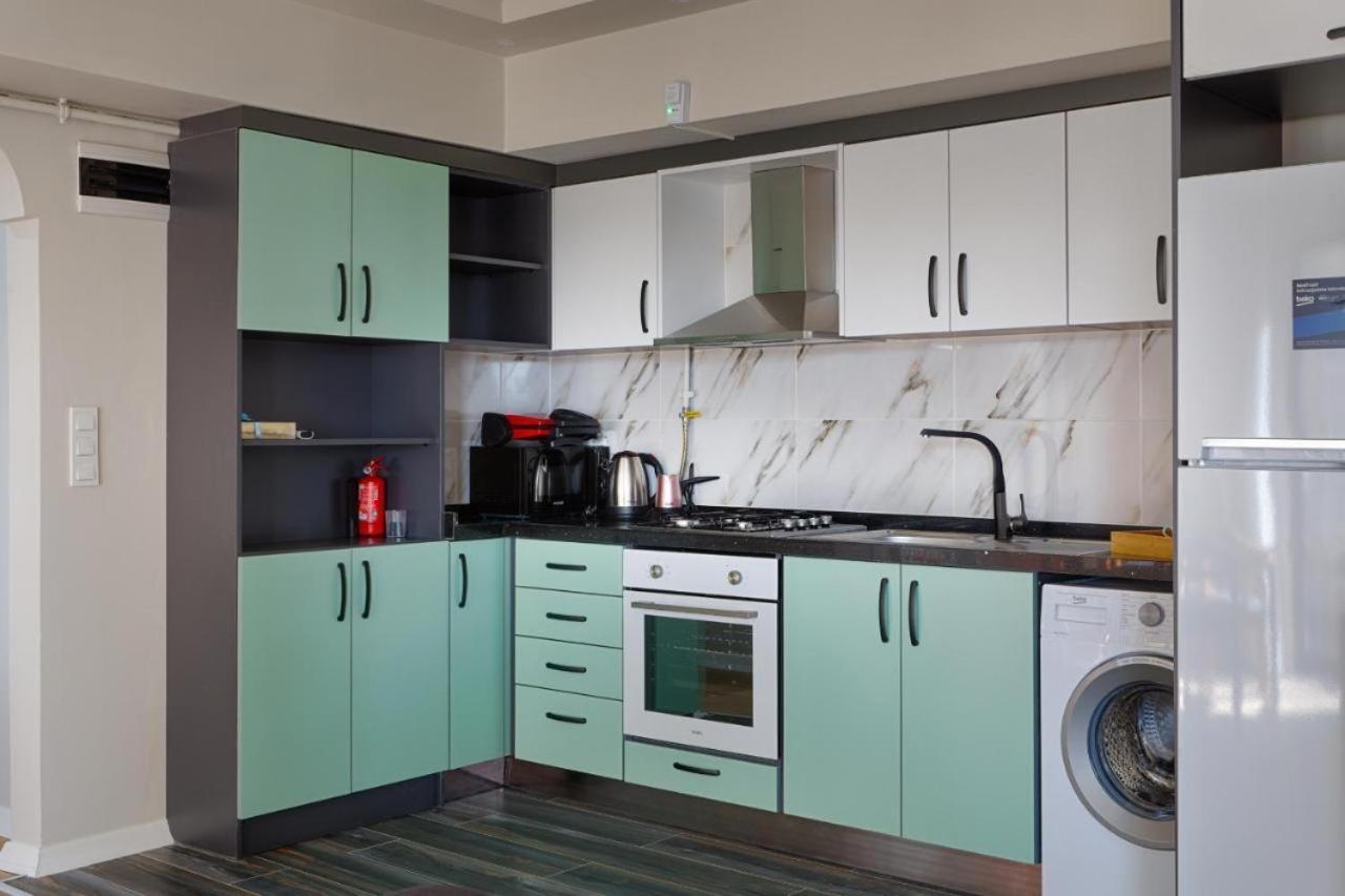 By Abraham Galata Apartment Истанбул Екстериор снимка