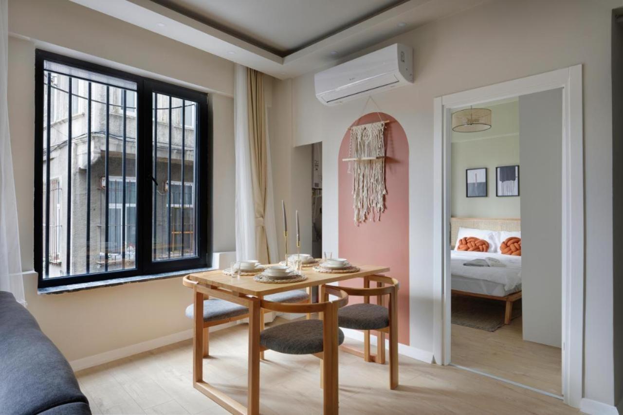 By Abraham Galata Apartment Истанбул Екстериор снимка